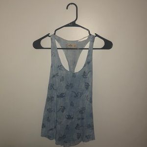 Light blue fish pattern tank